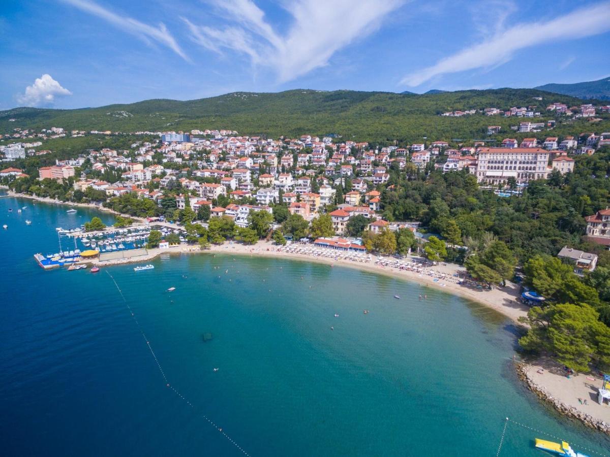 Apartments Kalla Crikvenica Buitenkant foto
