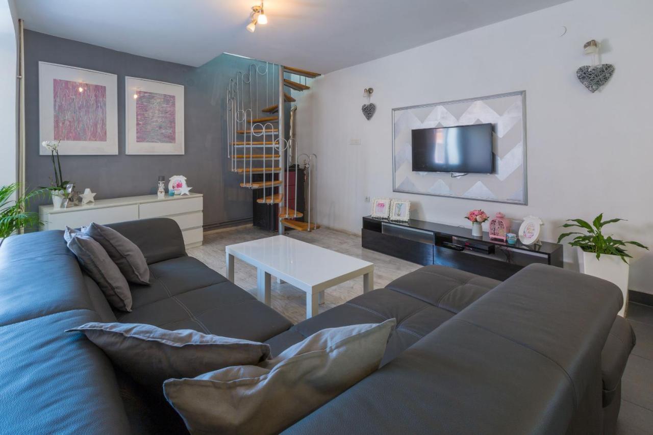 Apartments Kalla Crikvenica Buitenkant foto